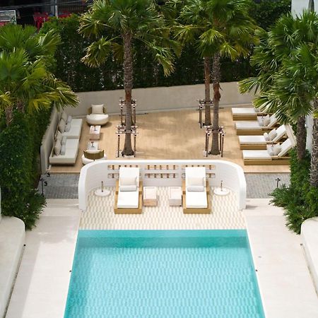 Arco Phuket Town Hotel Bagian luar foto
