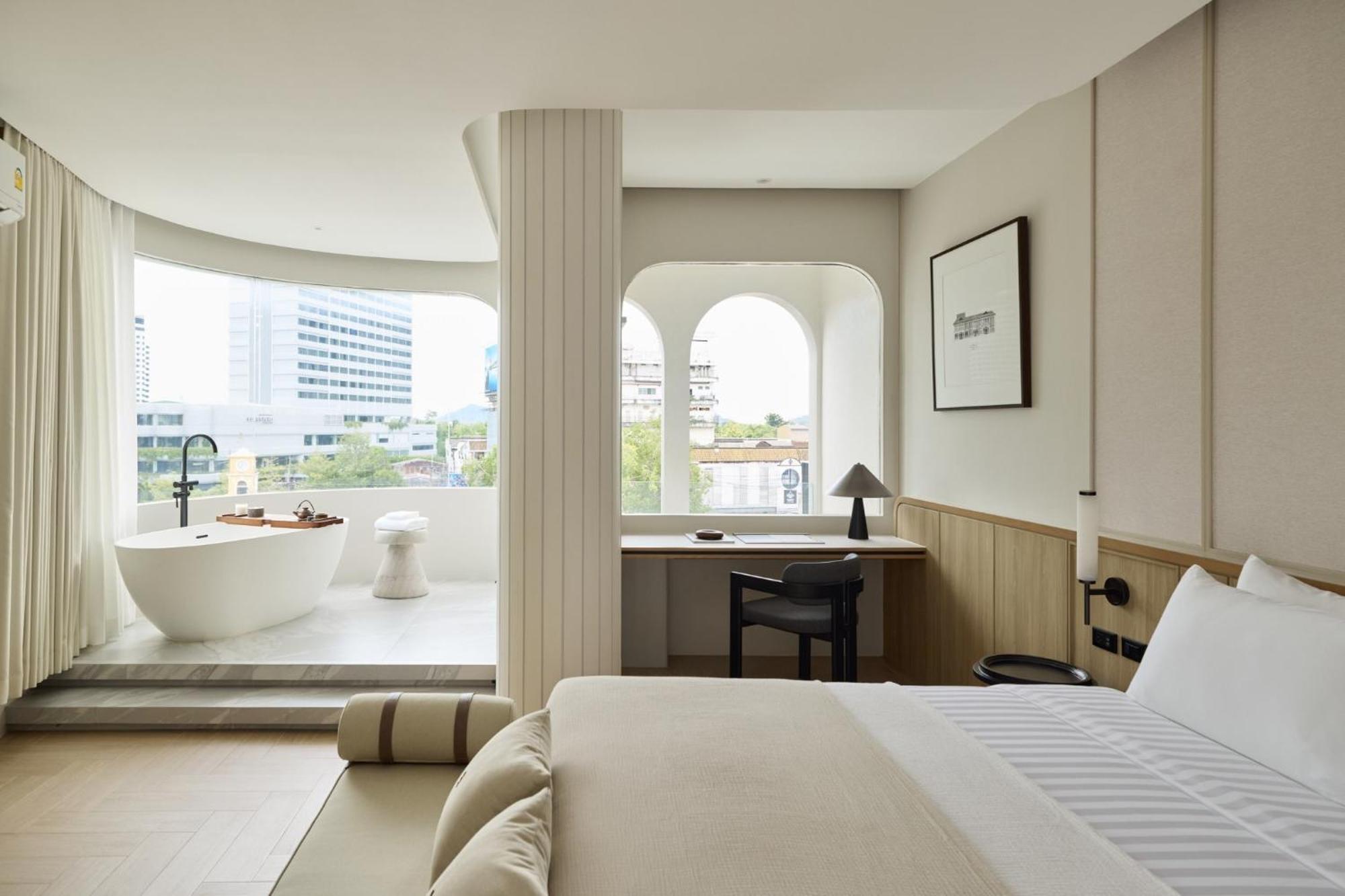Arco Phuket Town Hotel Bagian luar foto