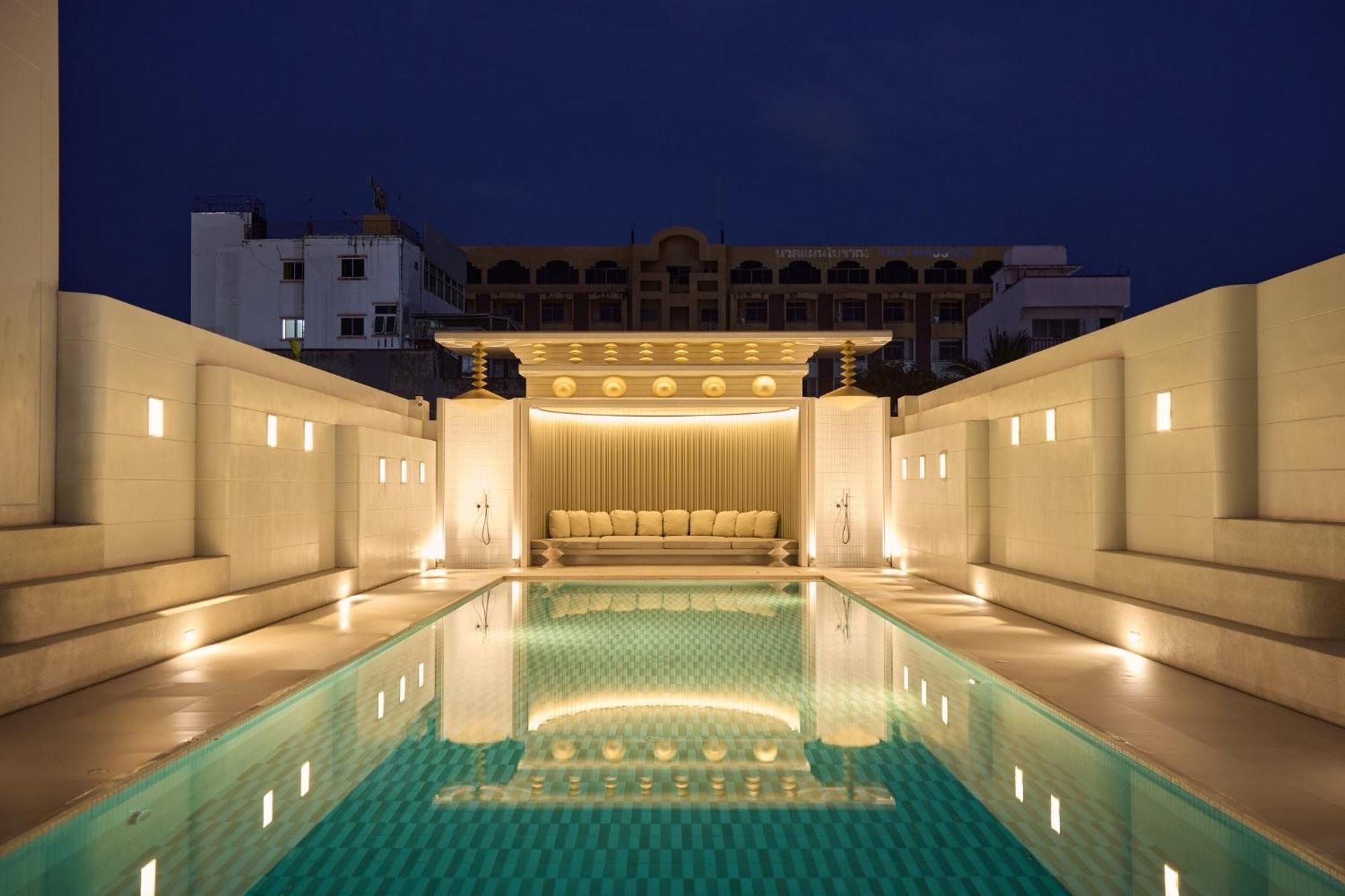 Arco Phuket Town Hotel Bagian luar foto