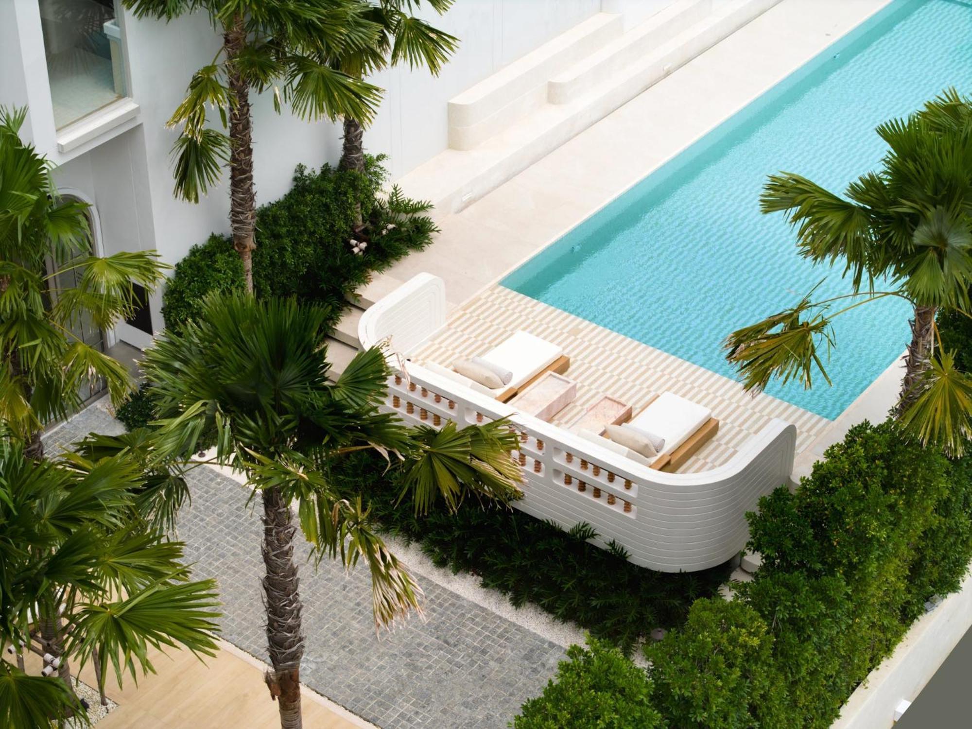 Arco Phuket Town Hotel Bagian luar foto