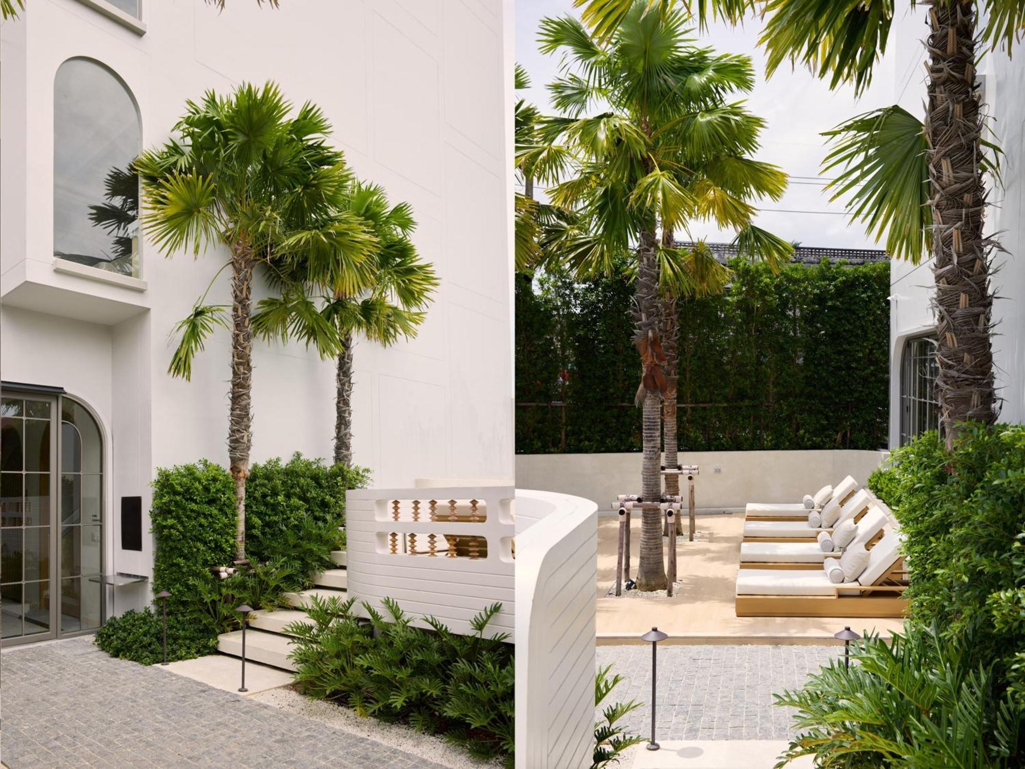 Arco Phuket Town Hotel Bagian luar foto