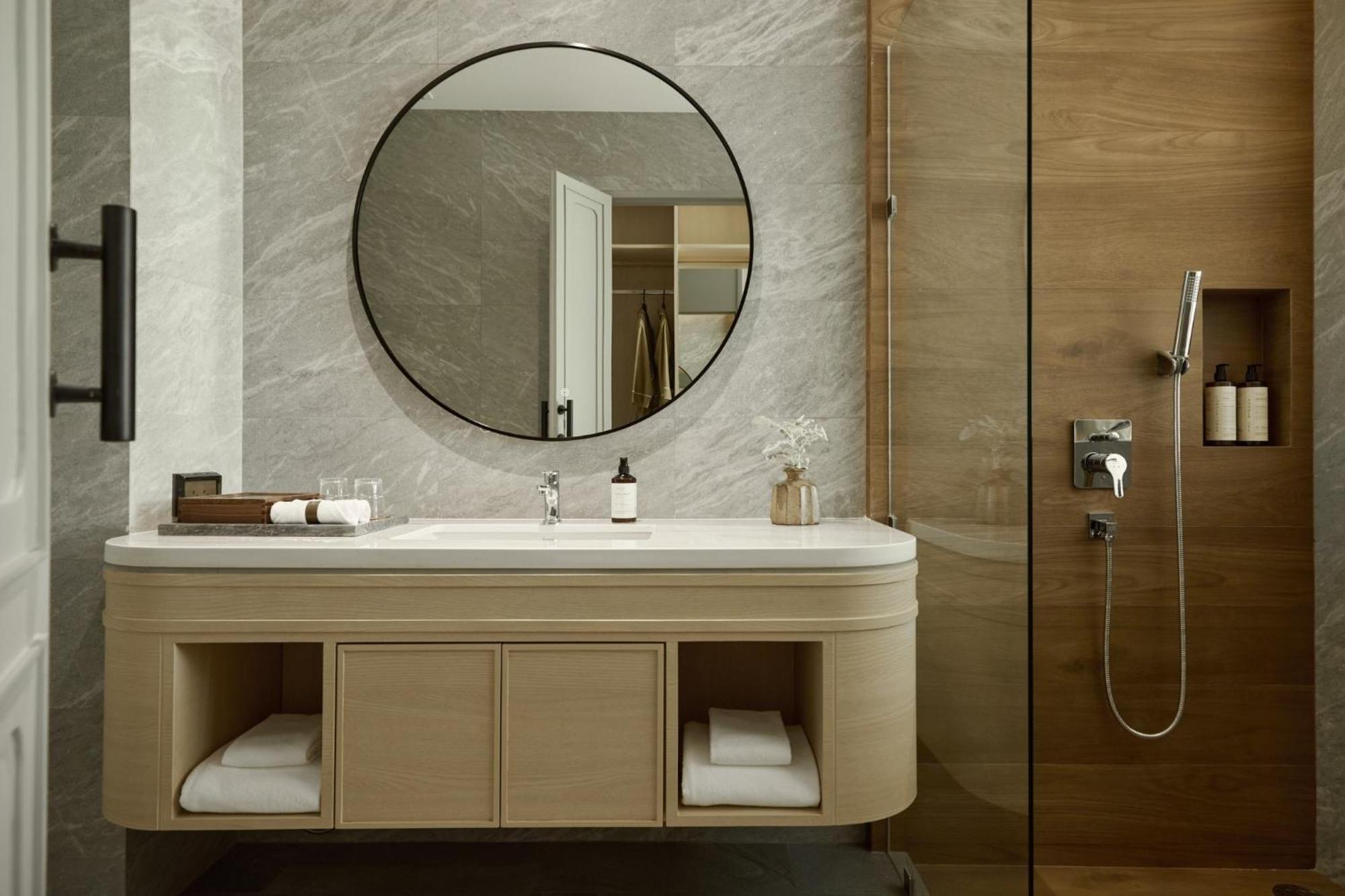 Arco Phuket Town Hotel Bagian luar foto